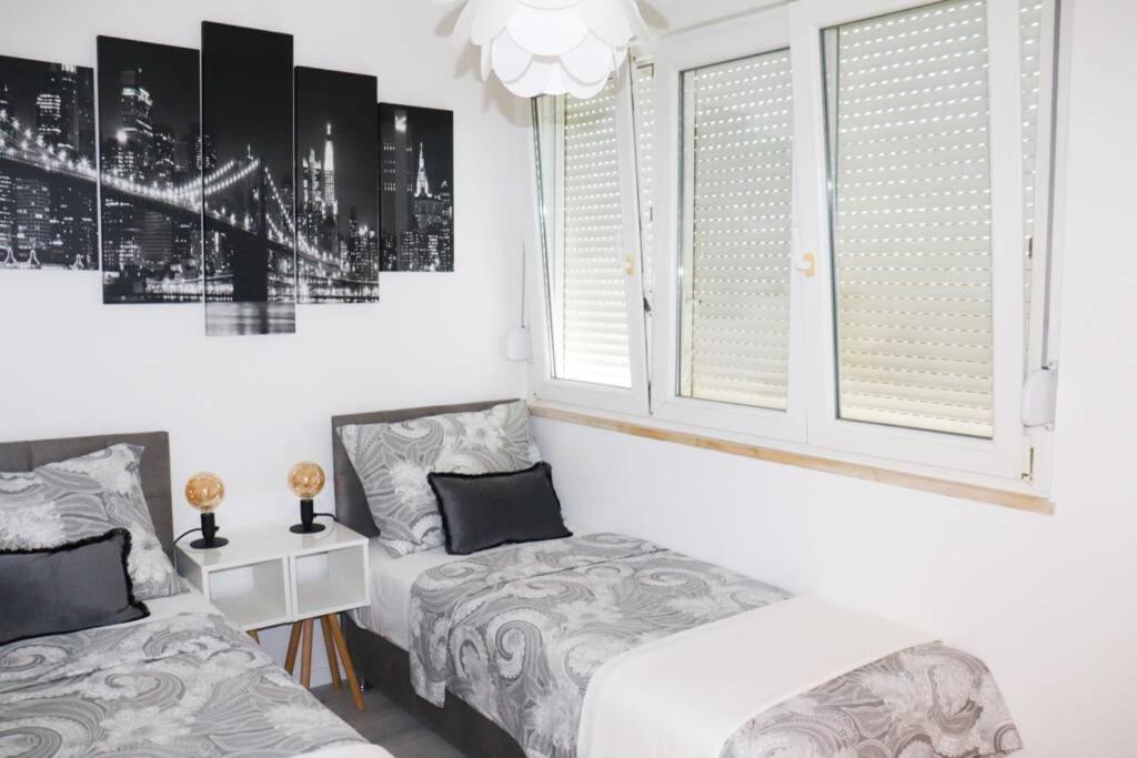 New! Top Apartment, Split View From Above エクステリア 写真
