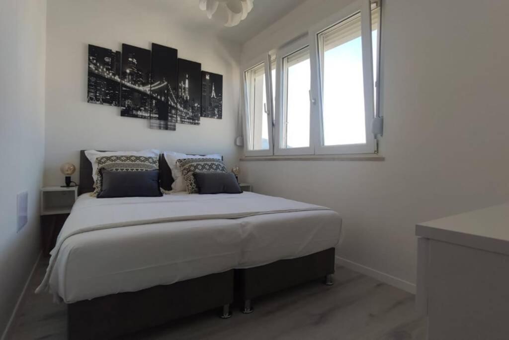 New! Top Apartment, Split View From Above エクステリア 写真