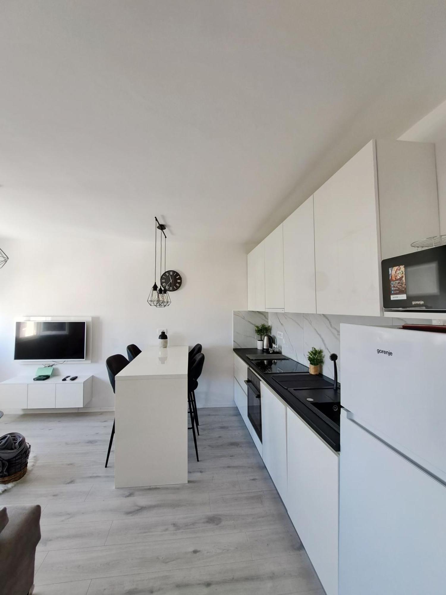 New! Top Apartment, Split View From Above エクステリア 写真
