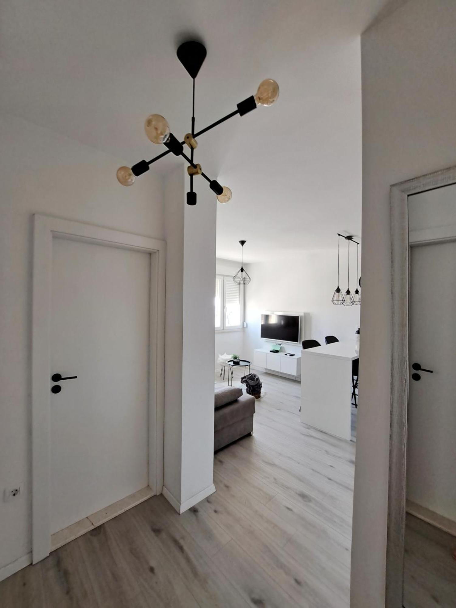 New! Top Apartment, Split View From Above エクステリア 写真