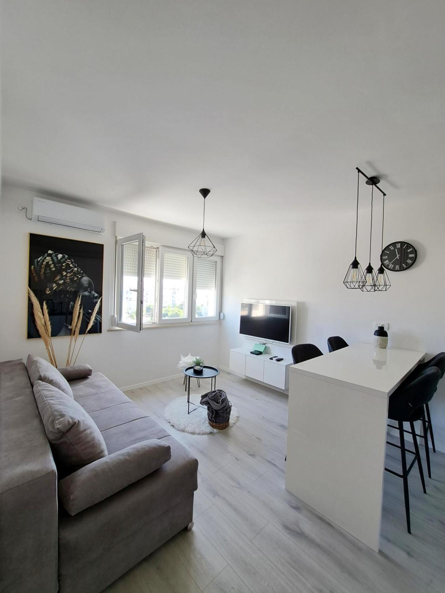 New! Top Apartment, Split View From Above エクステリア 写真