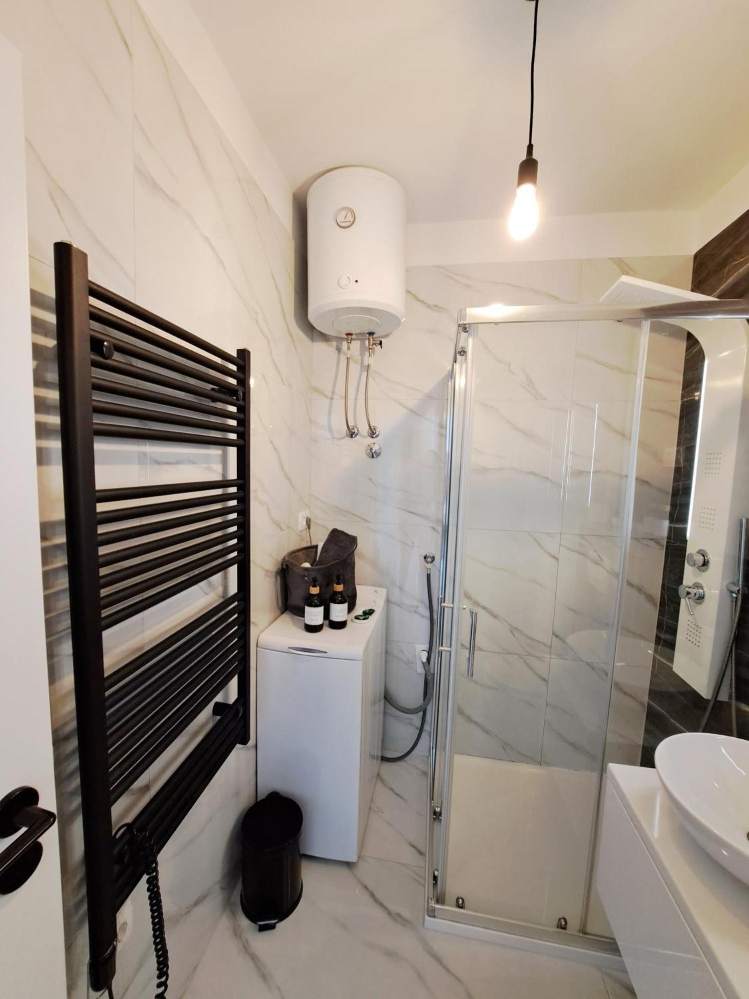 New! Top Apartment, Split View From Above エクステリア 写真